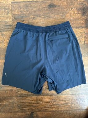 Lululemon Channel Cross Short *7" True Navy Men’s Lululemon shorts